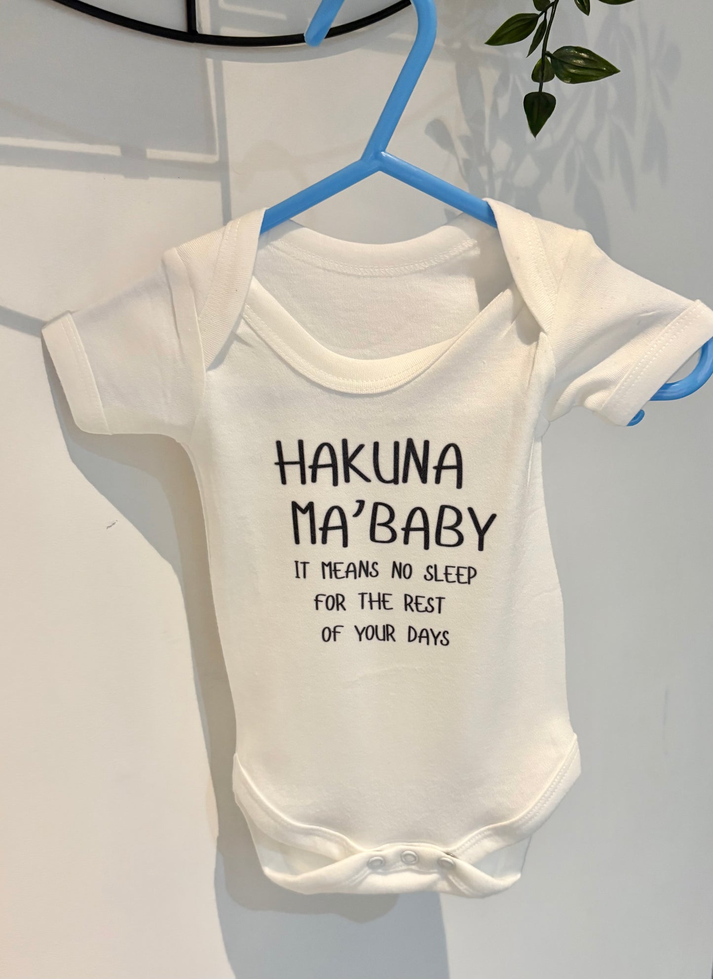 Hakuna Ma'Baby Bodysuit, Baby Vest, Sleepsuit, Funny Humour Baby, Gift, Present, Baby Clothes, Baby Funny Vest, Baby Grow