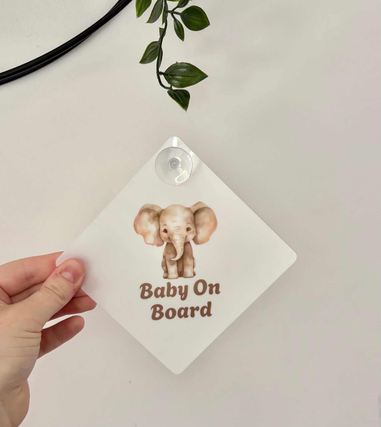 Personalisiertes Autoschild, Baby an Bord, Kinder an Bord, Kinderautoschild, personalisiertes Autoschild, Autofensterschild mit individueller Aufschrift, Tiere