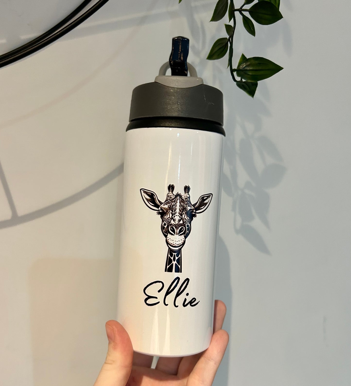 Custom Giraffe Bottle, Giraffe Style Bottle, Wording On Bottle, School Bottle, Printed Name, Personalised Bottle, Bottle Flip, Giraffe Gift