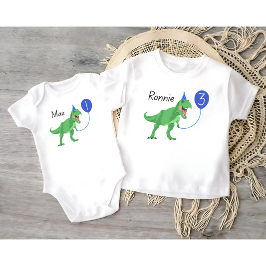 Personalisiertes Bluey Kinder T-Shirt, Baby Body Weste, Geburtstagsalter, Geburtstag Top, Geburtstag Body, Individuelles T-Shirt, Bluey und Bingo