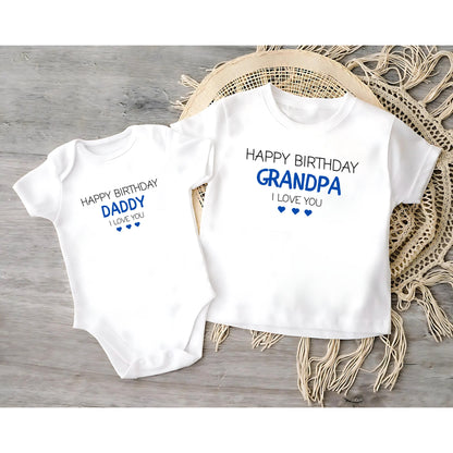 Personalisiertes Bluey Kinder T-Shirt, Baby Body Weste, Geburtstagsalter, Geburtstag Top, Geburtstag Body, Individuelles T-Shirt, Bluey und Bingo