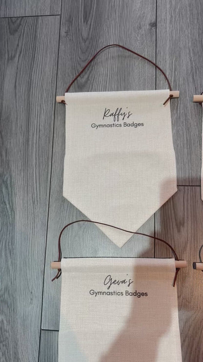 Wimpel zum Aufhängen an der Wand mit Regenbogen und Namen, Kindertür, Wandschild, Raumdekor, Kinderzimmer, Spielzimmer, Kinderzimmer, Kinder, Schlafzimmerschild